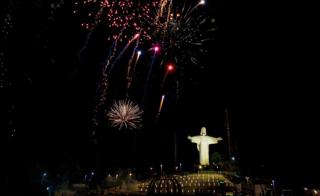 Show da Virada em Palmeira dos Índios: Celebrações Musicais Recebem 2026 com Alegria