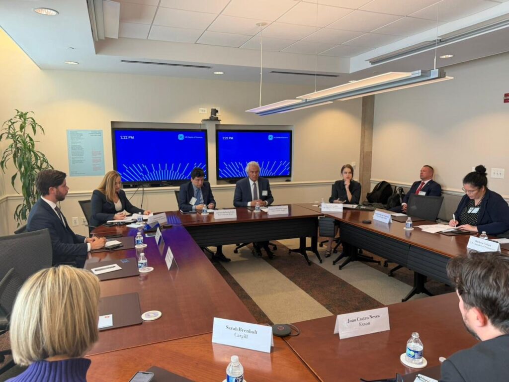 Caiado e EUA: Parcerias Estratégicas no Setor de Terras Raras Caiado e EUA: Parcerias Estratégicas no Setor de Terras Raras