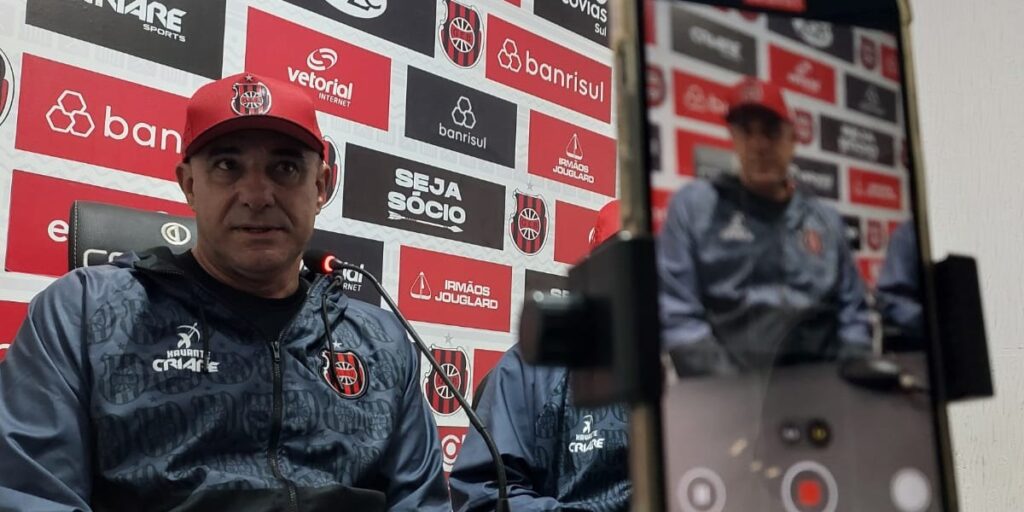 Hélio Vieira Anuncia Novos Acertos: ‘Formando um Elenco de Jogadores Conhecidos’ Imagem do artigo