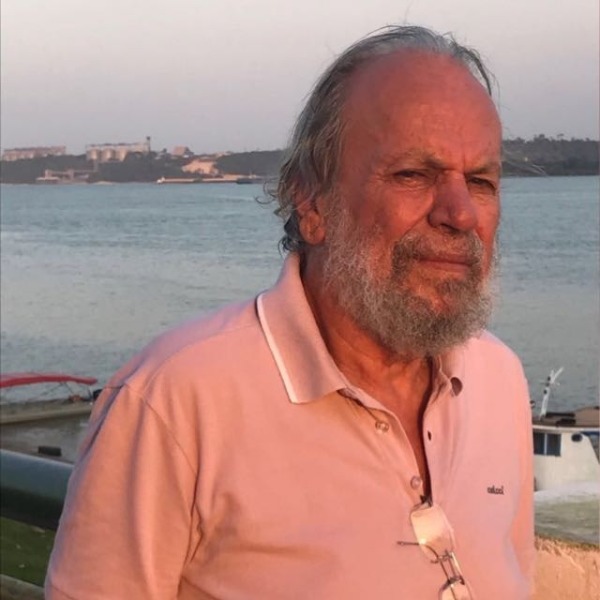 Reflexões Sobre a Velhice e a Política Brasileira: A História de Collor Reflexões Sobre a Velhice e a Política Brasileira: A História de Collor