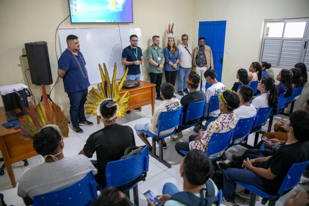 UEA Inaugura Primeiro Polo Rural Indígena no Alto Solimões com Curso de Pedagogia Indígena UEA Inaugura Primeiro Polo Rural Indígena no Alto Solimões com Curso de Pedagogia Indígena