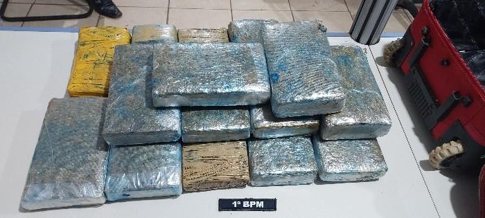 Mulher é Detida com 16 Quilos de Maconha em Porto Velho Após Denúncia Anônima Mulher é Detida com 16 Quilos de Maconha em Porto Velho Após Denúncia Anônima